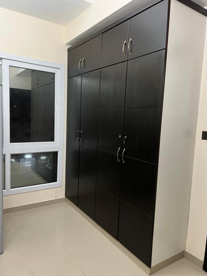 Grand Pearl Hostel For Boys Dubai Eksteriør billede