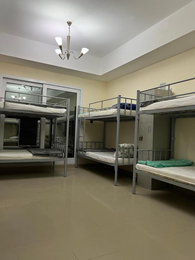Grand Pearl Hostel For Boys Dubai Eksteriør billede