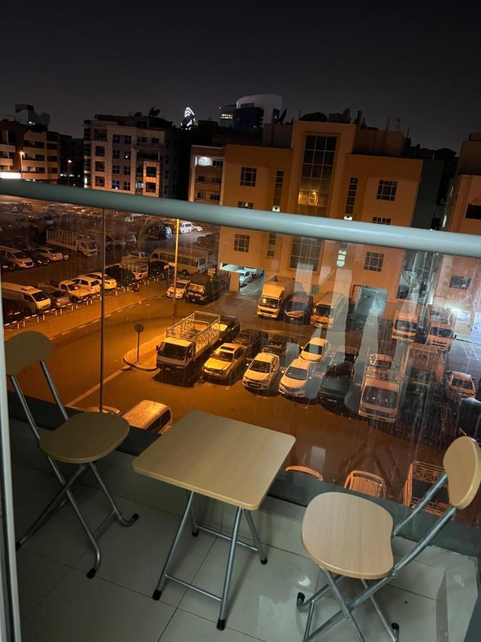 Grand Pearl Hostel For Boys Dubai Eksteriør billede