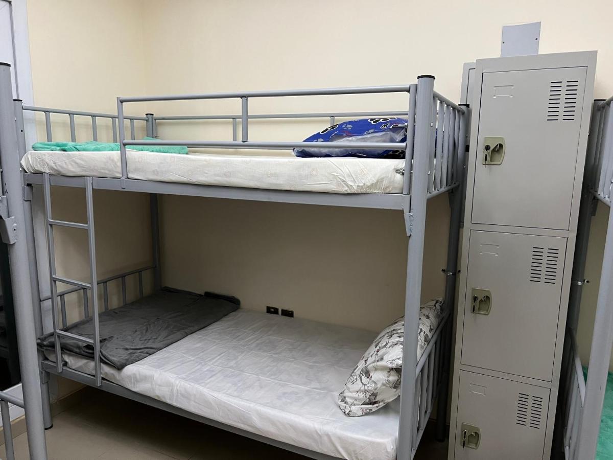 Grand Pearl Hostel For Boys Dubai Eksteriør billede